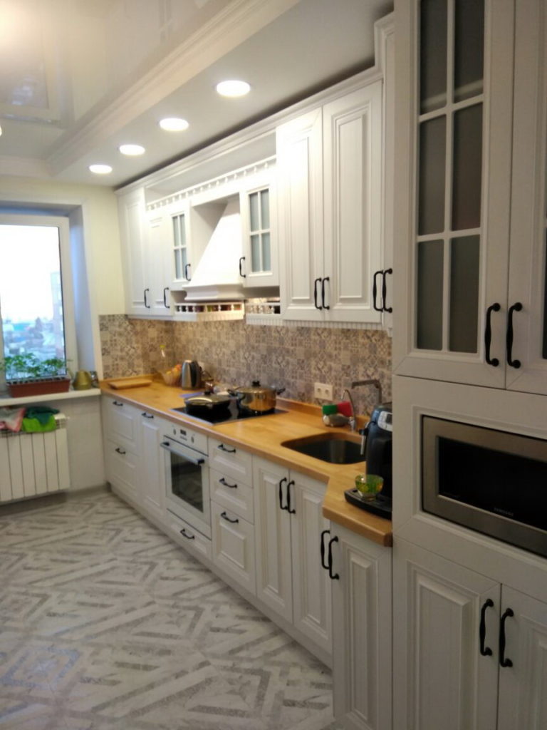 кухня белая классика на заказ Барнаул